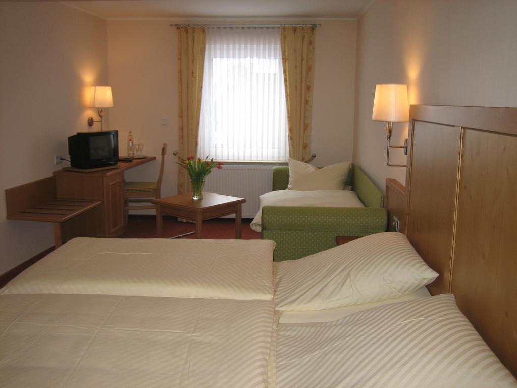 Hotel Lindenhof Meschede Δωμάτιο φωτογραφία