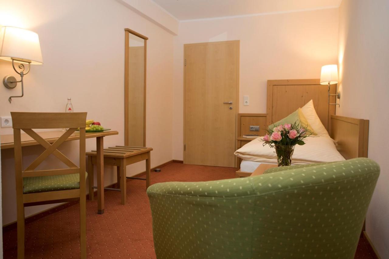 Hotel Lindenhof Meschede Εξωτερικό φωτογραφία